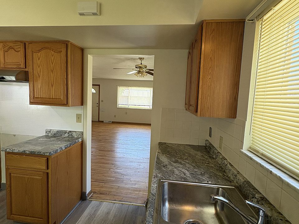 1st image of 1611 Drenik Dr