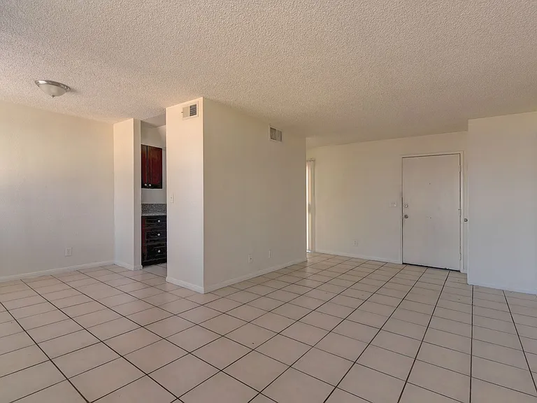 3639 Kolendo Ct — Photo 7