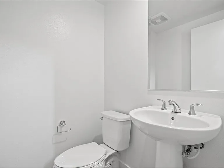1410 W Bushell St — Photo 7