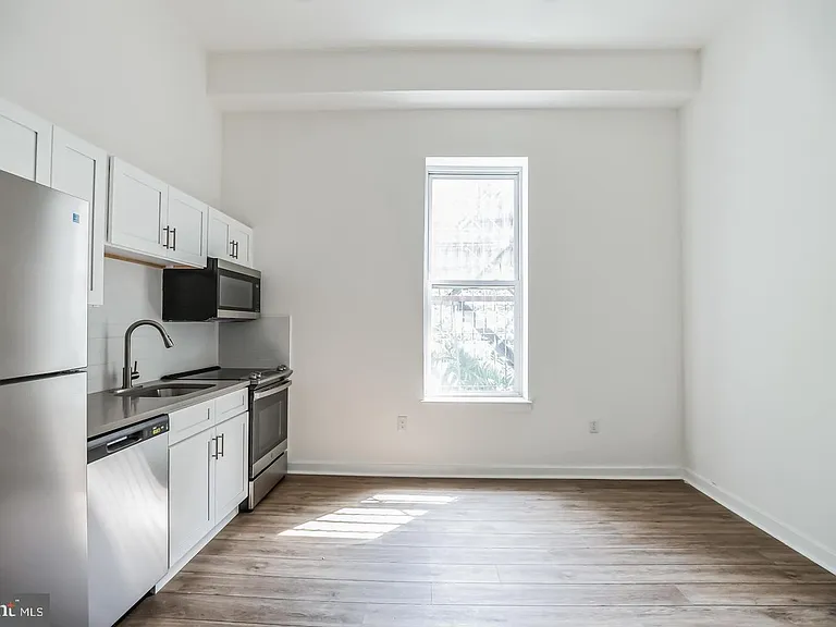 407 S 42nd St #2B — Photo 9