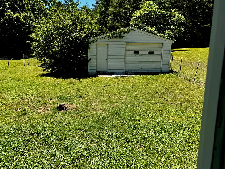 15270 Highway 221 — Photo 26