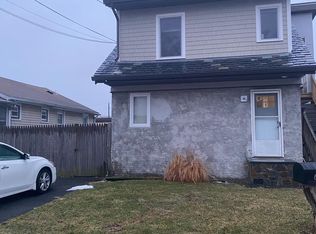 67 Iroquois Rd #3, Stamford, CT 06902