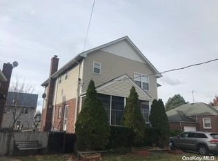 23 Catalpa Ave, Lynbrook, NY 11563