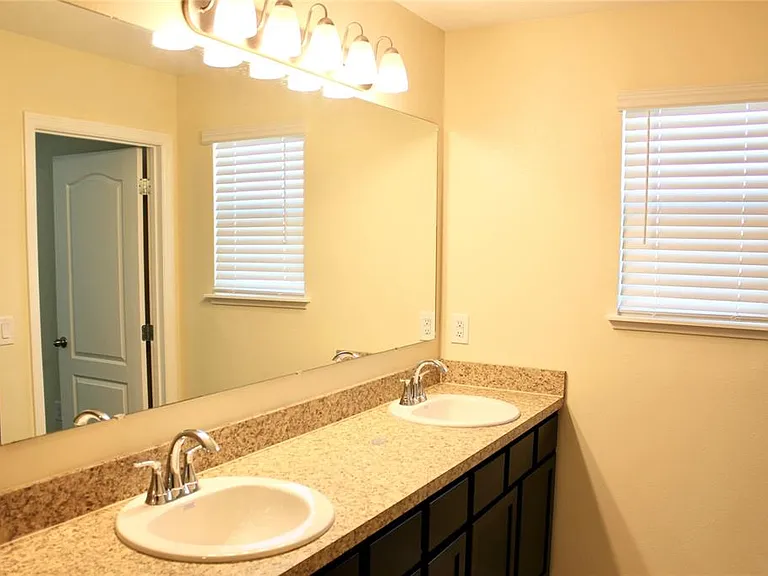 4723 Coral Castle Dr — Photo 26