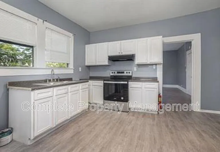 604 5th Way — Photo 3