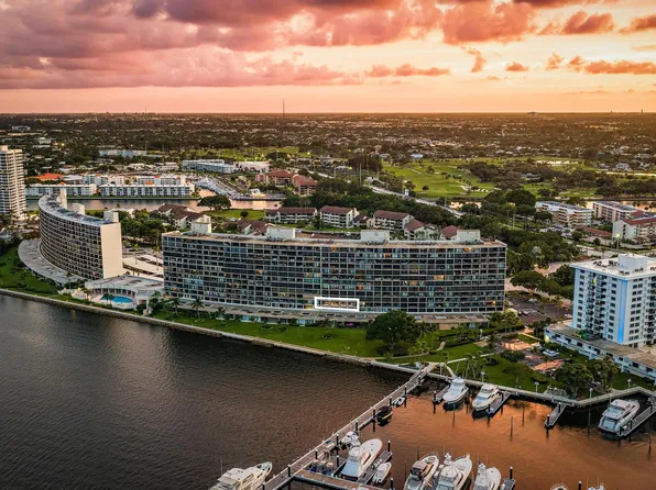 134 LAKESHORE Drive #316, North Palm Beach, FL 33408