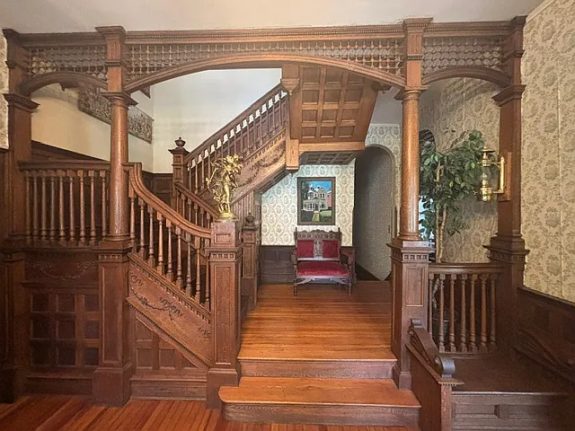 209 Madison St — Photo 3