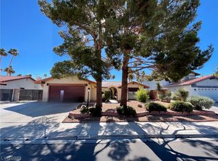 4760 Nambe Dr, Las Vegas, NV 89121