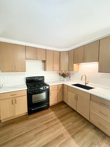 401 Dearborn St #1 Photo 1