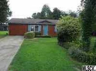 1808 Ceasar Dr, Newton, NC 28658