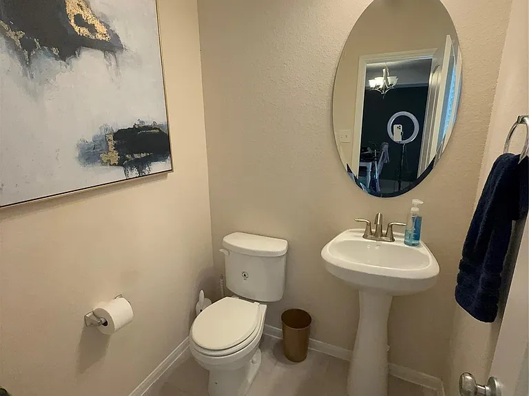 8315 Columbia Forest Dr — Photo 16