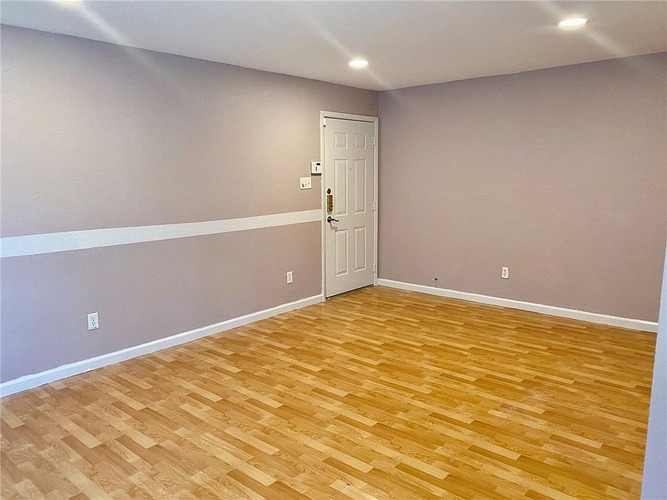 1st image of 2124 Burton Dr APT 154