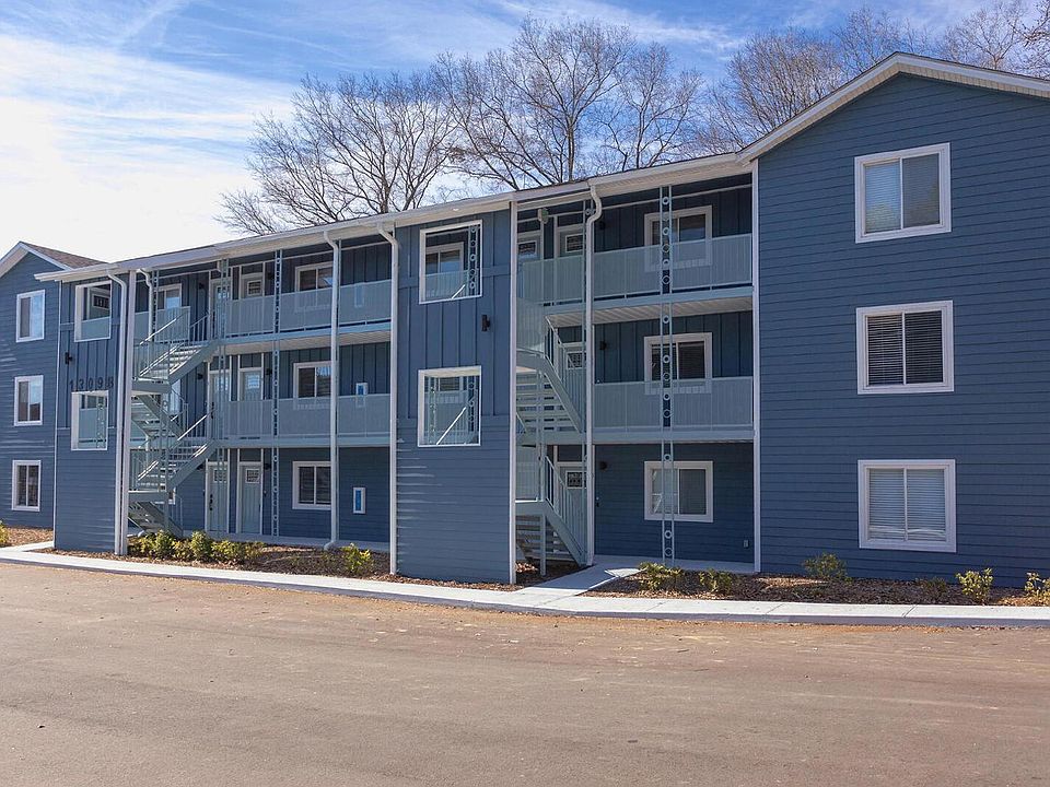 1st image of 1309 Hudson Ave #B4