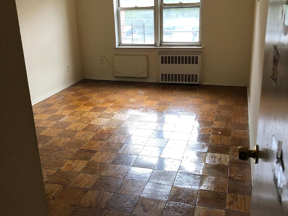 1st image of 14430 Roosevelt Ave #2A