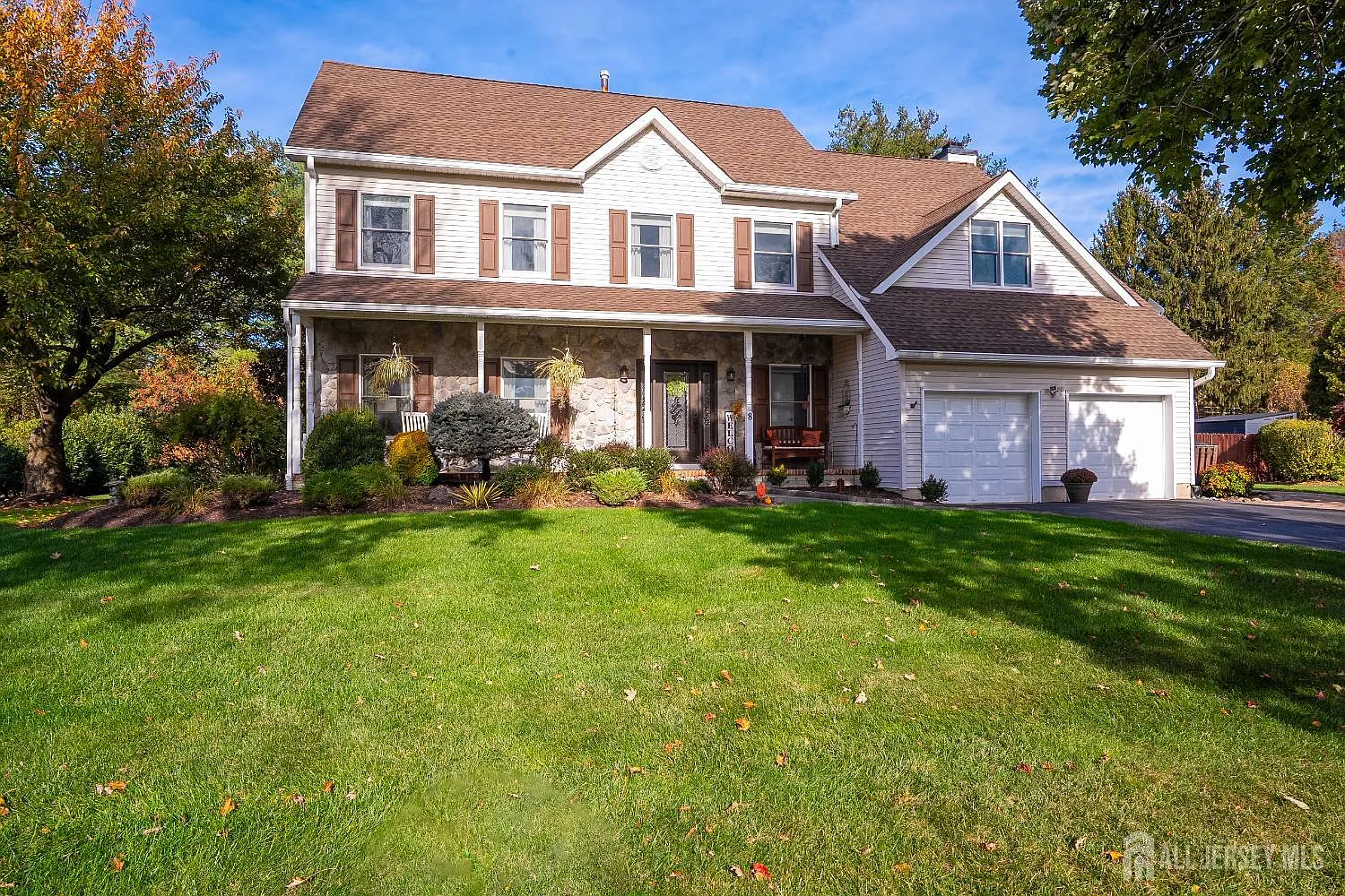 8 Knight Dr photo 1