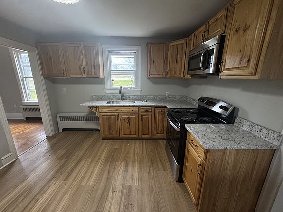 5th image of 801 E Moler Ave