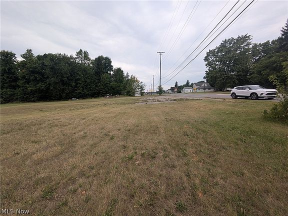 4th image of N Ridge Rd
