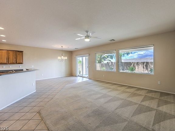 3rd image of 2387 Hydrus Ave