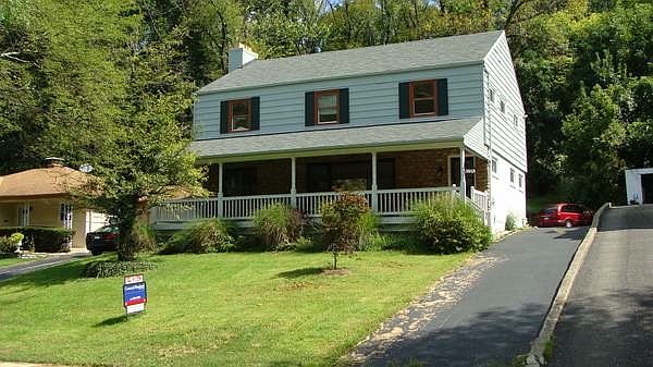 1st image of 3918 Wess Park Dr