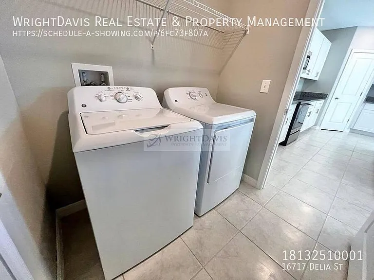 16717 Delia St — Photo 7