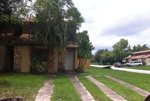 1st image of 2750 Hunt Club Ln