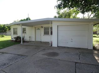 3321 S Silver St, Wichita, KS 67217