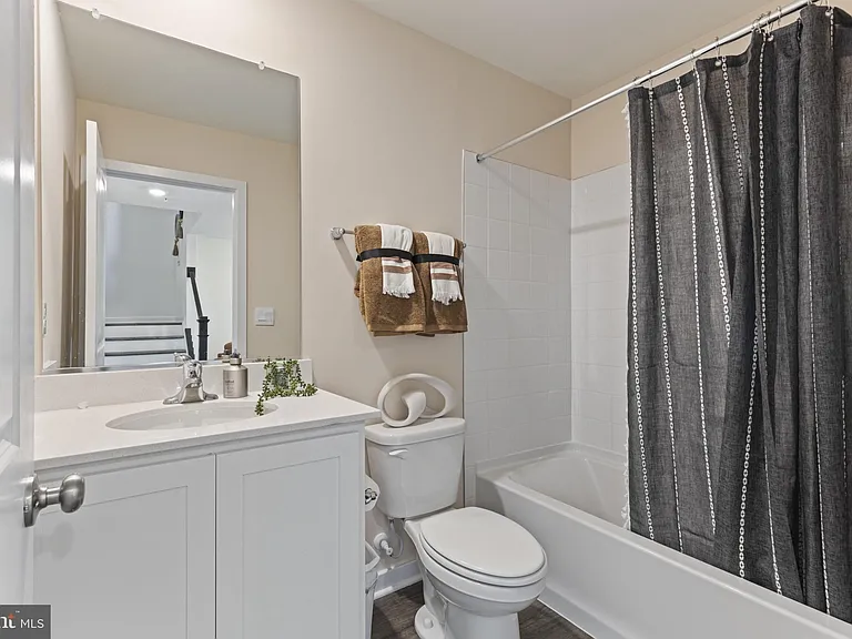 7434 Fern Gully Way — Photo 6