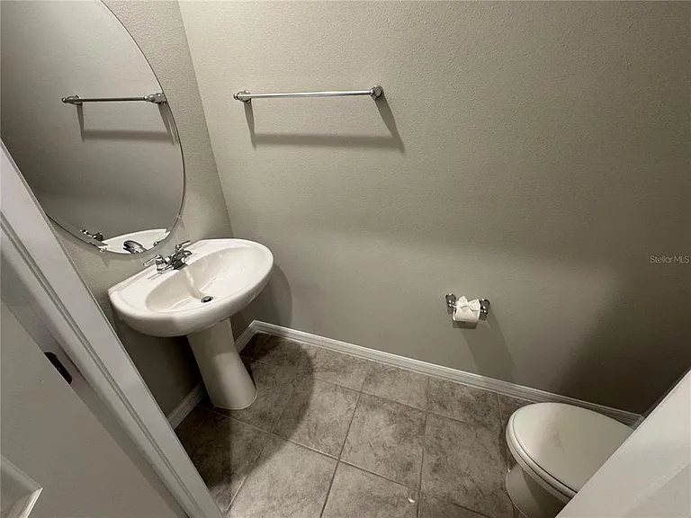 5860 Ocean Isle Dr — Photo 9