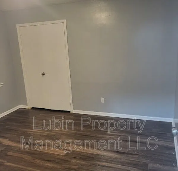 3250 Guernsey Ave #7 — Photo 2