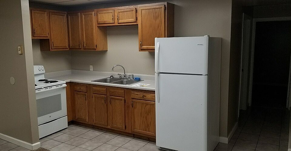 1st image of 44 Country Aire Ln