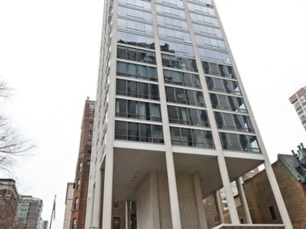 1300 N Astor St Unit 8D, Chicago, IL 60610