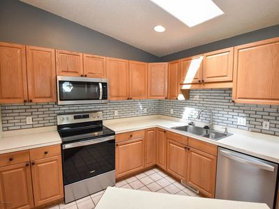 1729 49th St S, Fargo, ND, 58103