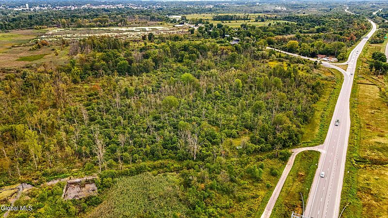 3rd image of L1 Old Oneida Road