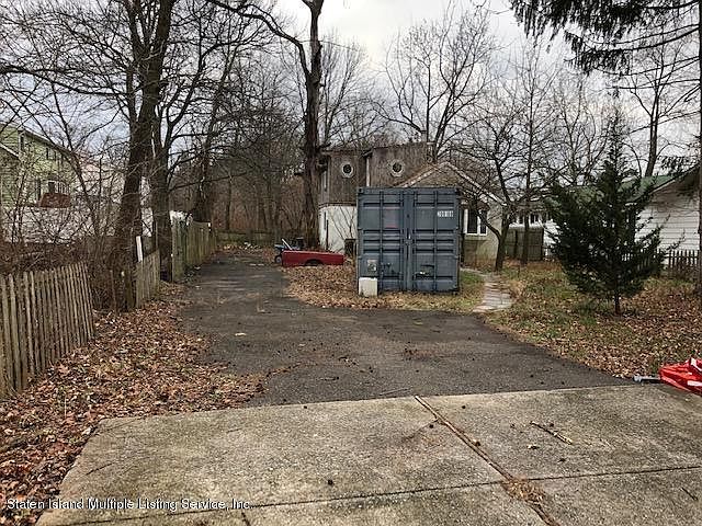 2nd image of 23 Grantwood Ave