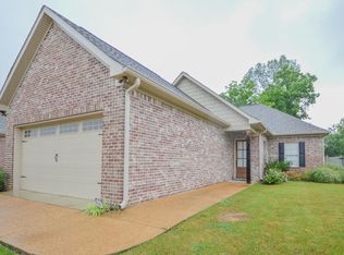 106 Bryce Ln, Starkville, MS 39759