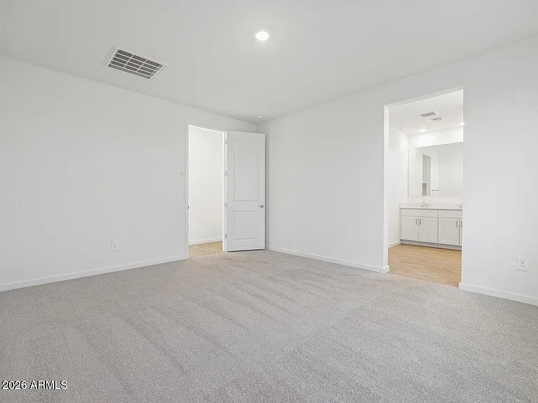 2384 E Enantio Rd — Photo 24