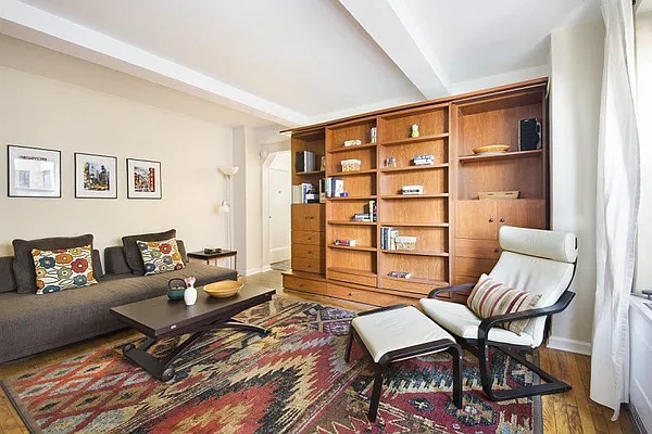 Sold by Patrick Quagliano, LREB | media 9