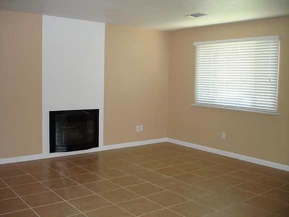 2nd image of 735 Camino Ct