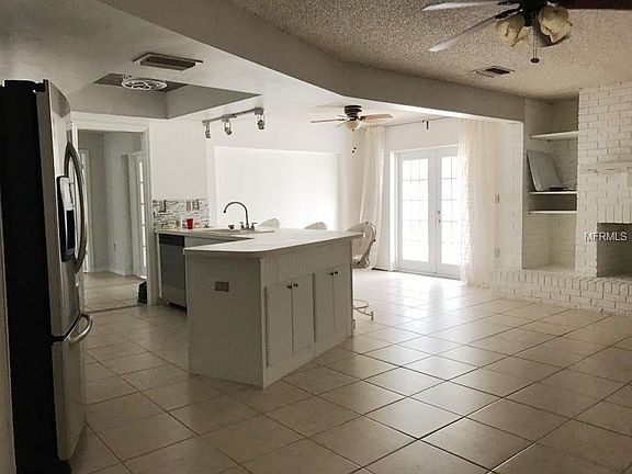 3rd image of 2007 Winding Oaks Dr