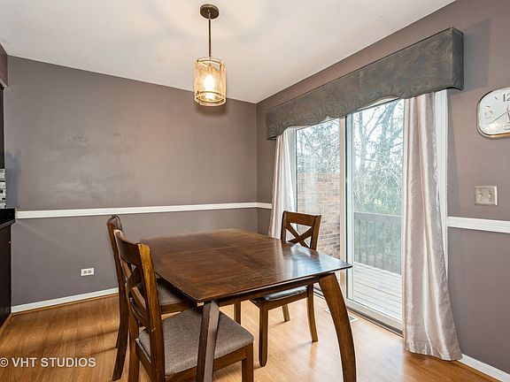 5th image of 624 Hillview Ct S