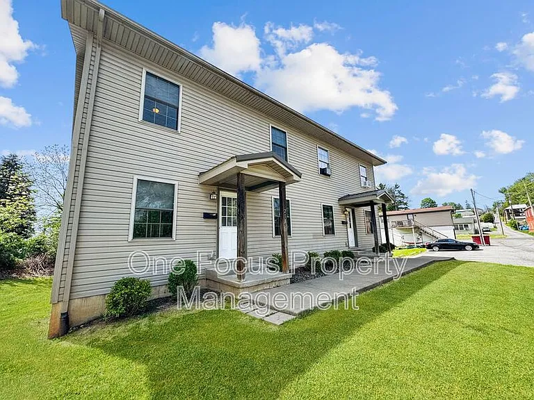 218 Peach St — Photo 11
