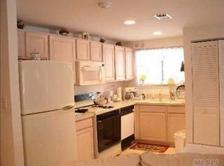 245 Birchwood Rd, Medford, NY 11763