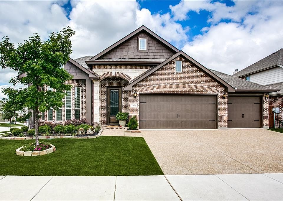 1st image of 1012 Freesia Dr