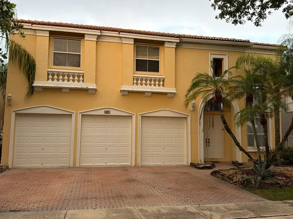 833 SW 167th Ave, Hollywood, FL 33027