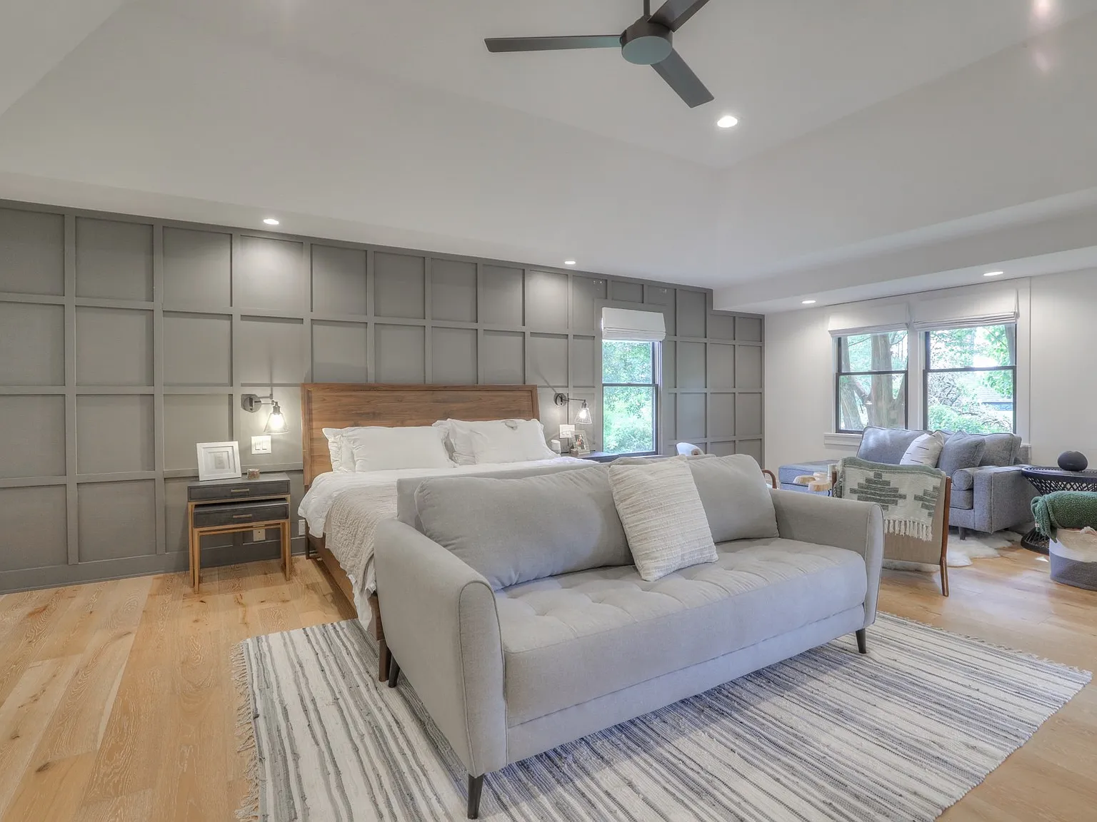 4 bed, 3.5 bath, 3276 sqft, $6,000 — Photo 2