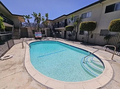 12522 Paramount Blvd #6 — Photo 12