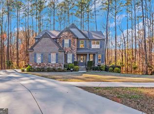 205 Bergen Dr, Fayetteville, GA 30215