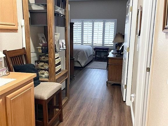4th image of 7979 Timber Horn Ct