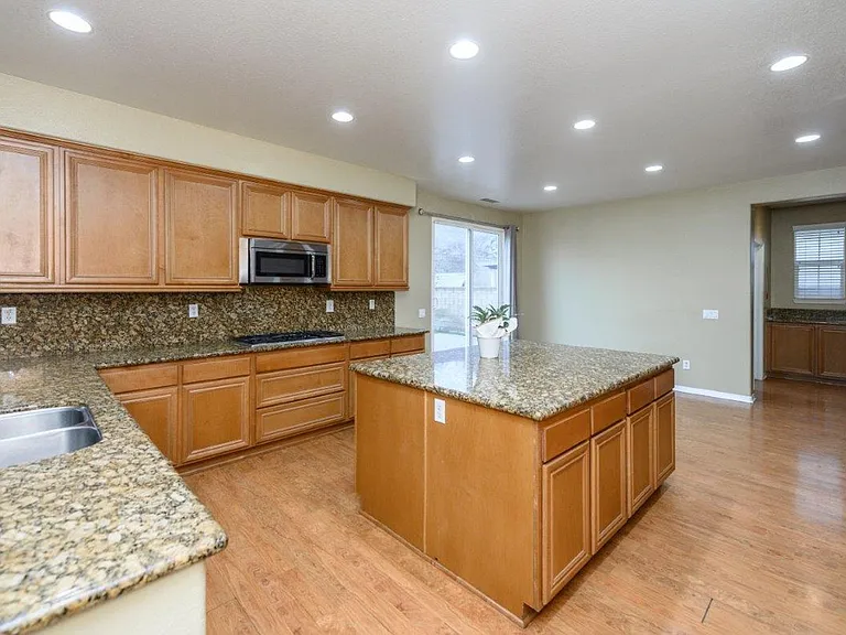 14443 Gannet St — Photo 17