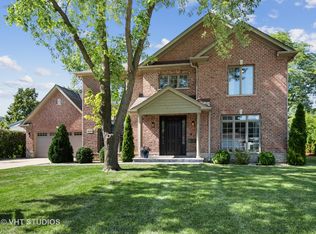 1045 Arbor Ln, Glenview, IL 60025